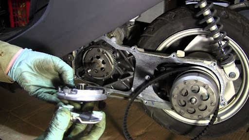 Ремонт мопеда в сервисном центре  Ремонт мопеда в сервисном центре