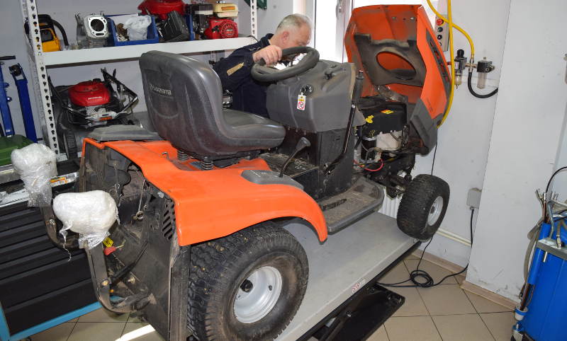 Ремонт японских минитракторов Ремонт японских минитракторов